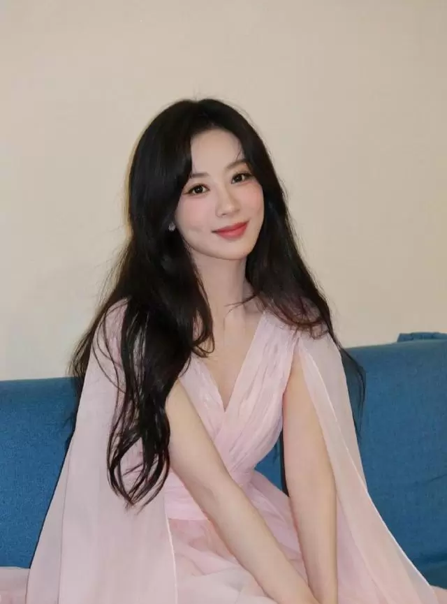 刘亦菲杨紫赵丽颖辛芷蕾重构四大花旦格局 _ 细节速览