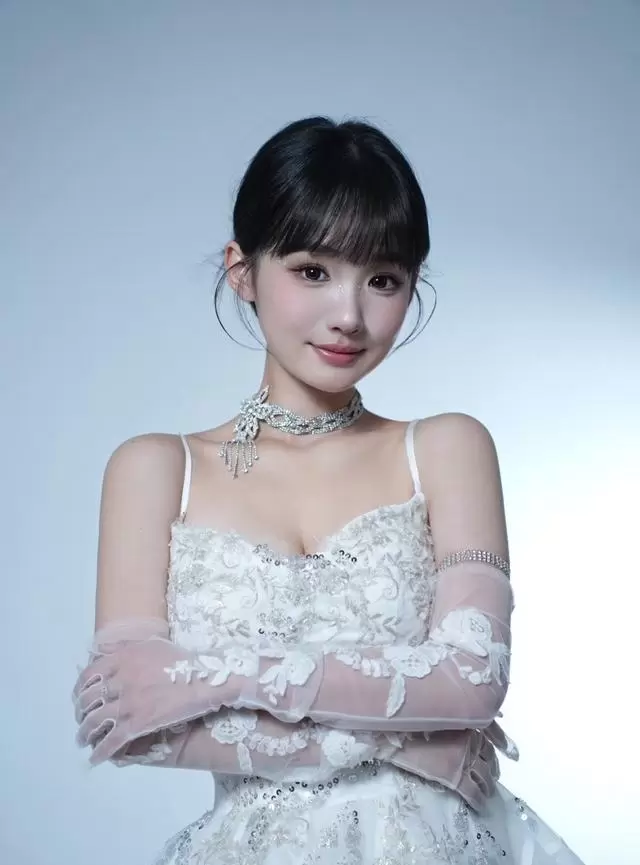 贾翼瑄获爱奇艺微剧盛典年度进取演员，签约S级长视频网剧 _ 相关图片
