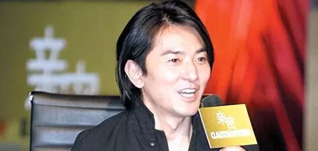 李连杰谈《少林寺》拍摄伤情 郑伊健回应陈浩南角色影响 _ 相关图片