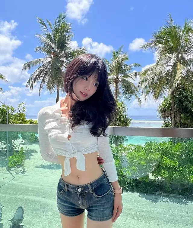 贾翼瑄获爱奇艺微剧盛典年度进取演员，签约S级长视频网剧 _ 细节速览