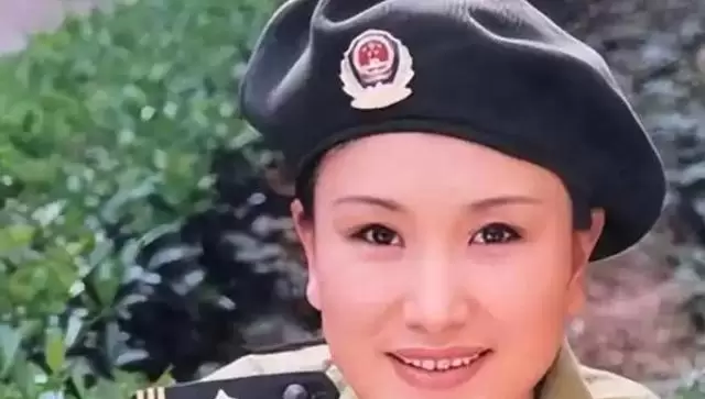 王茜未出演《重案六组》翻拍版，专注女儿成长与幕后工作 _ 相关图片